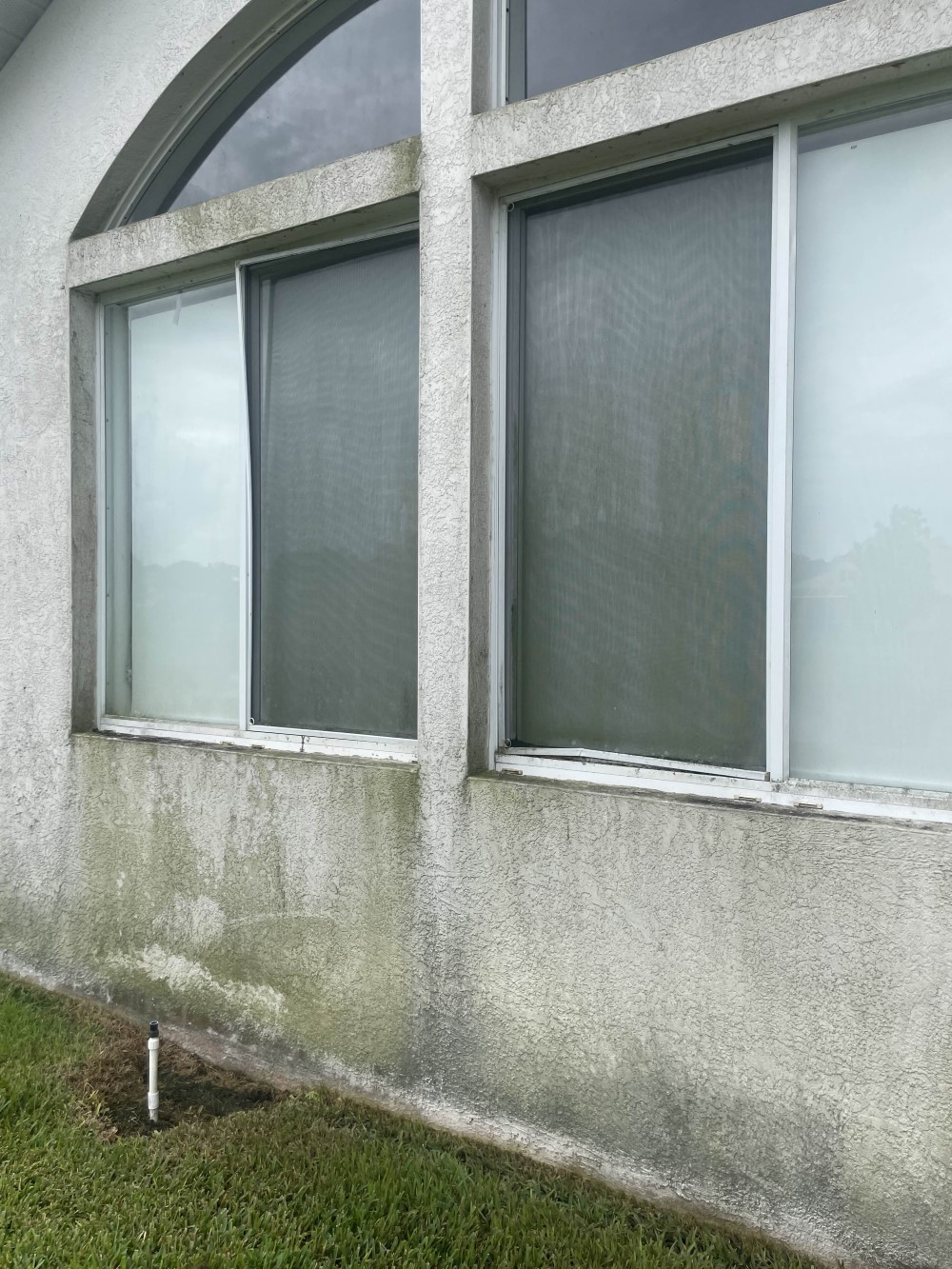 House Washing in Seven Oaks, Florida